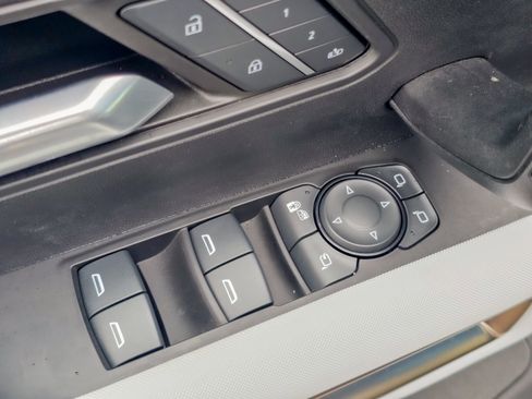 Used 2024 GMC Hummer EV 2X w/ LPO, Illumination Package image 36