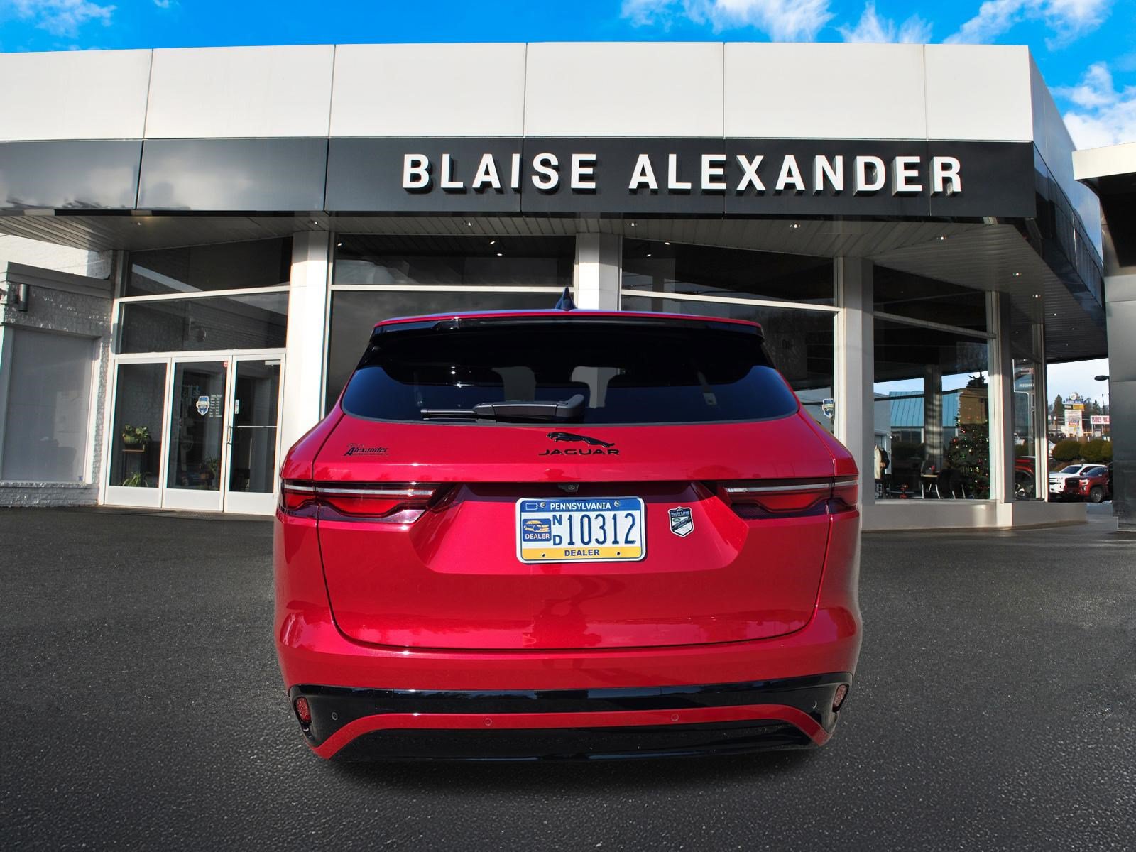 Used 2025 Jaguar F-PACE R-Dynamic S AWD/4WD image 3