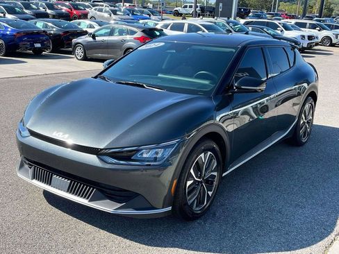 Used 2024 Kia EV6 Light image 33