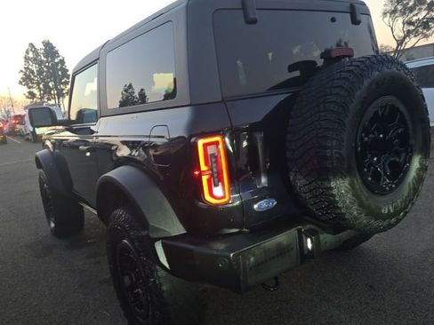 Used 2022 Ford Bronco Wildtrak image 2