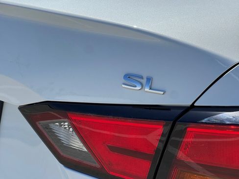 Used 2022 Nissan Altima 2.5 SL FWD image 25