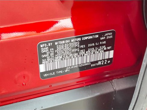 New 2025 Mitsubishi Outlander SE image 35