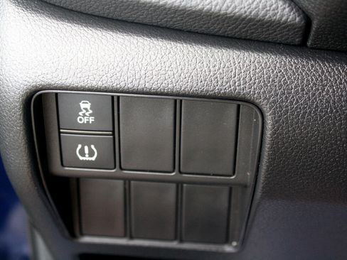 Used 2017 Honda CR-V LX image 23