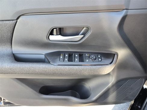 New 2026 Nissan Kicks SV image 23