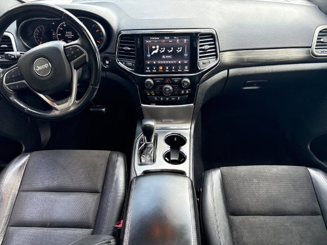 Used 2020 Jeep Grand Cherokee Altitude AWD/4WD image 19