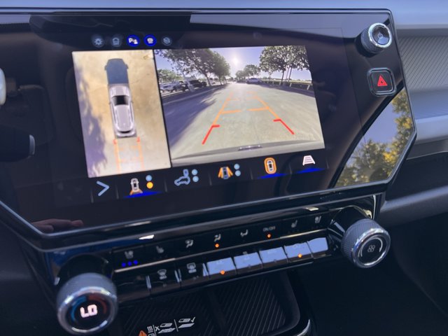 New 2027 Chevrolet Bolt RS w/ Technology Package FWD image 18