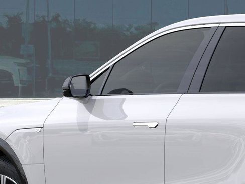 New 2025 Cadillac Lyriq Luxury image 13