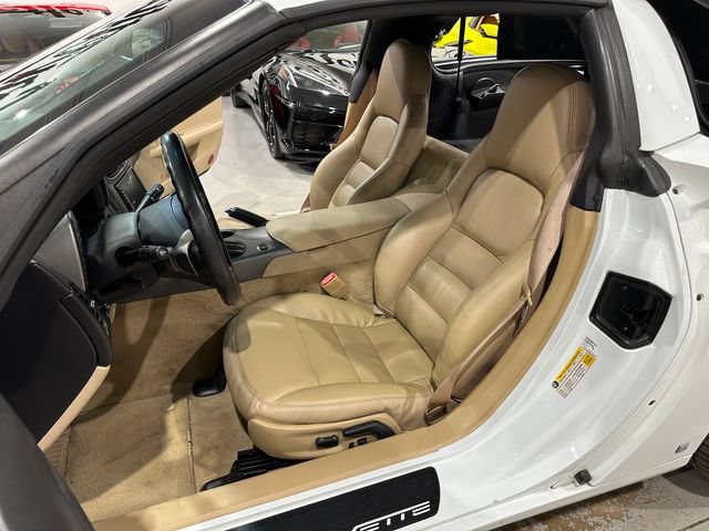 Used 2007 Chevrolet Corvette Coupe w/ Preferred Equipment Group RWD image 32