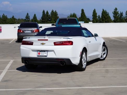 Used 2017 Chevrolet Camaro LT RWD image 7