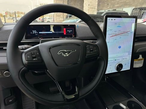 New 2025 Ford Mustang Mach-E Premium image 39