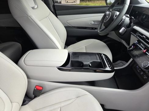 Certified 2026 Hyundai Tucson Limited FWD image 30