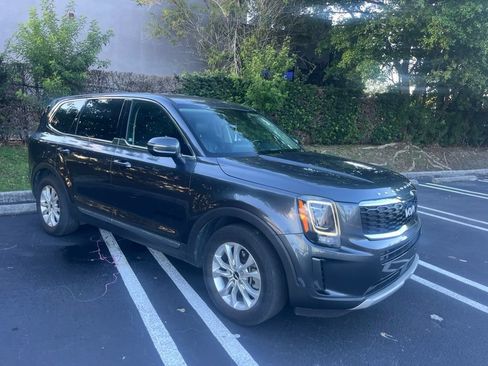 Used 2022 Kia Telluride LX AWD/4WD image 2