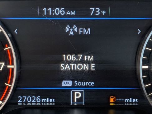 Used 2025 Nissan Altima 2.5 SR w/ SR Premium Package AWD/4WD image 16
