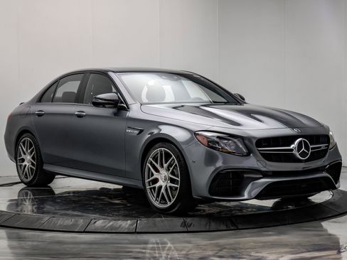 Used 2018 Mercedes-Benz E 63 AMG S image 23