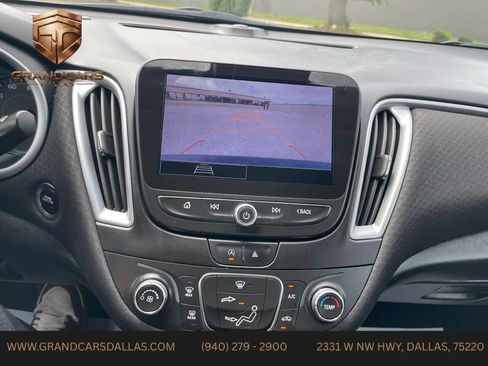 Used 2023 Chevrolet Malibu RS FWD image 18