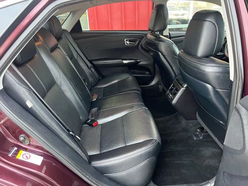Used 2018 Toyota Avalon image 16