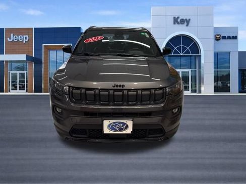 Used 2022 Jeep Compass Altitude w/ Sun and Sound Group image 11