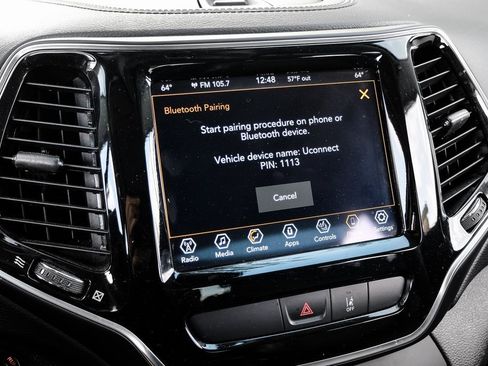 Used 2022 Jeep Cherokee Limited image 39