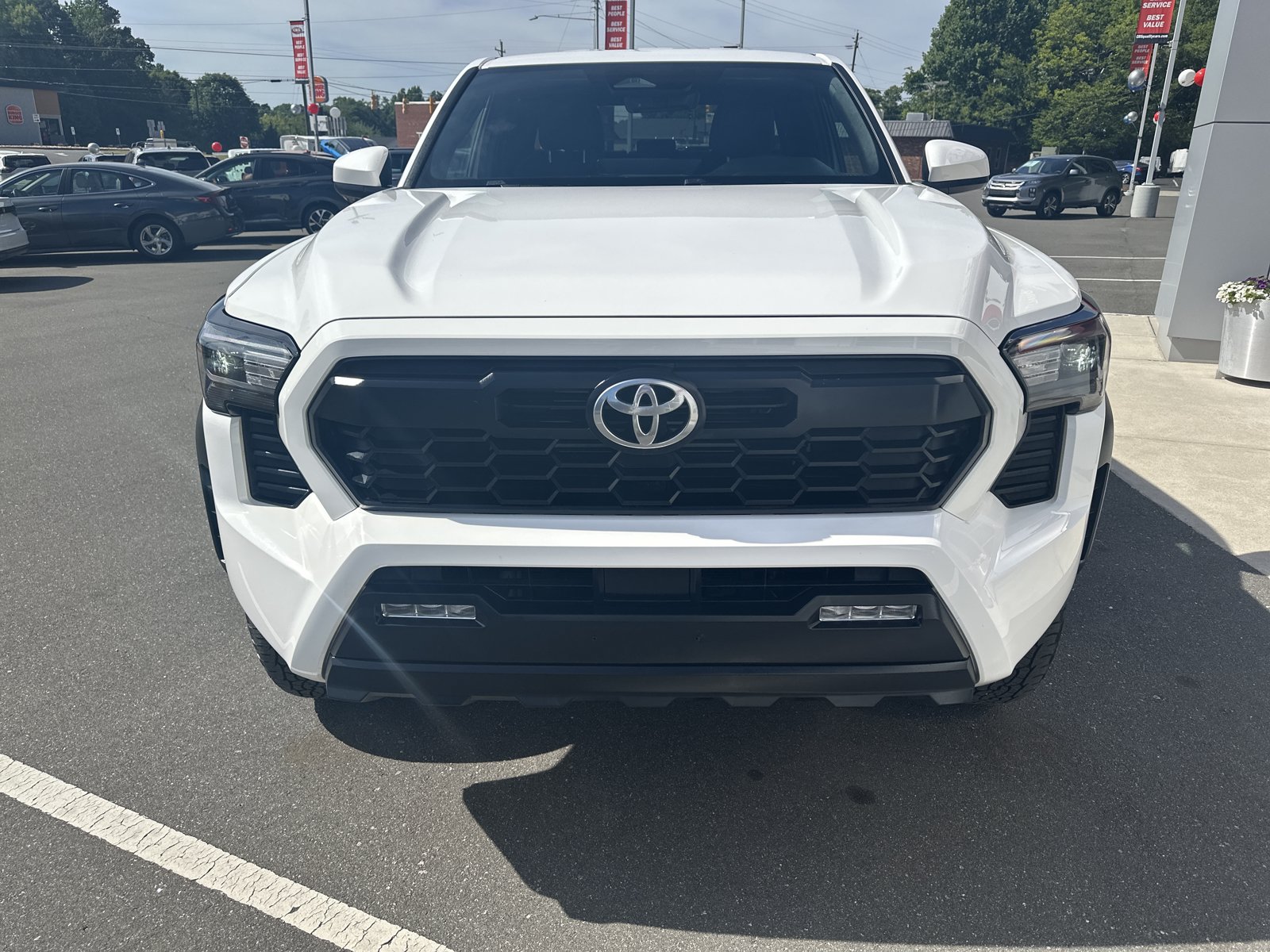 Used 2024 Toyota Tacoma TRD Off-Road AWD/4WD image 3