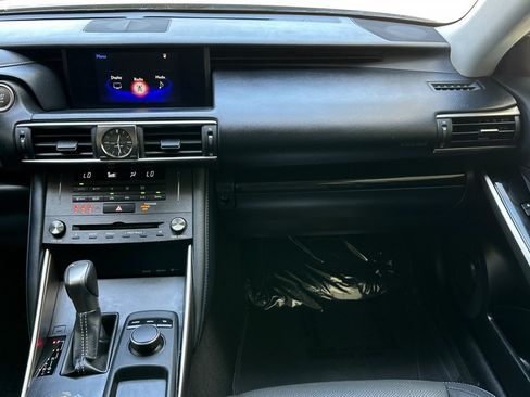 Used 2019 Lexus IS 300 RWD image 30