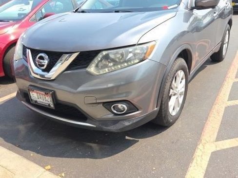 Used 2015 Nissan Rogue SV w/ SV Premium Package FWD image 1