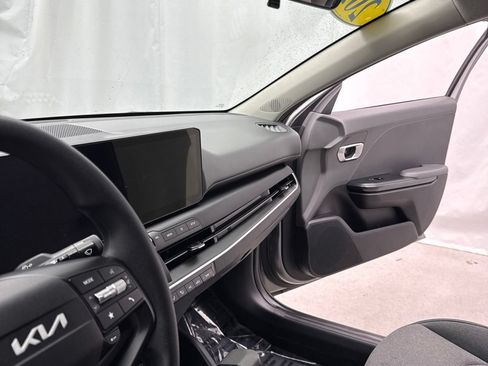 Used 2025 Kia K4 FWD image 19