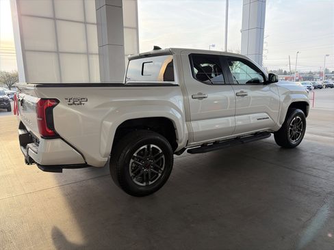 Certified 2024 Toyota Tacoma TRD Sport w/ TRD Sport Upgrade Package image 4