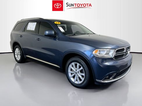 Used 2019 Dodge Durango SXT image 1