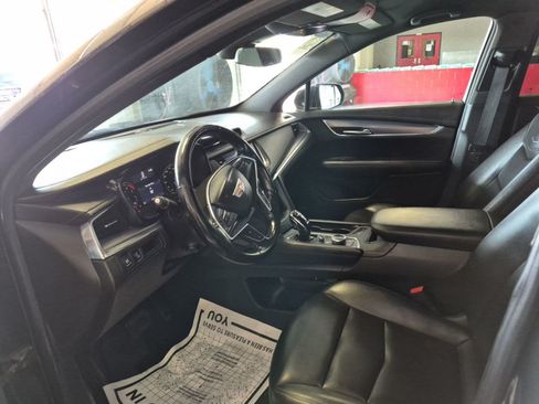 Used 2020 Cadillac XT5 Luxury FWD image 2