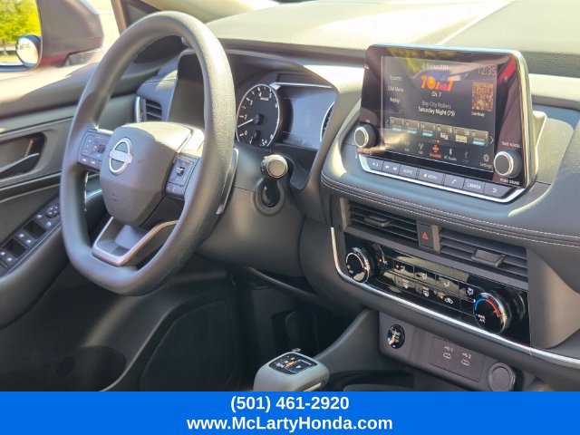 Used 2026 Nissan Rogue S FWD image 18