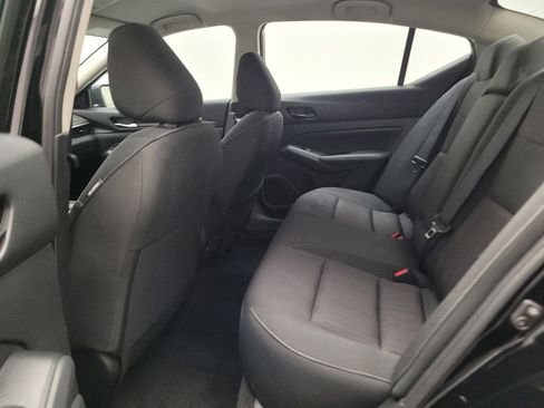 Used 2025 Nissan Altima 2.5 SV FWD image 18