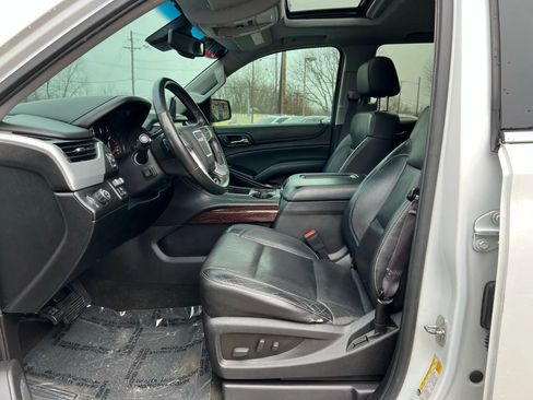 Used 2015 GMC Yukon SLT w/ HD Trailering Package image 21