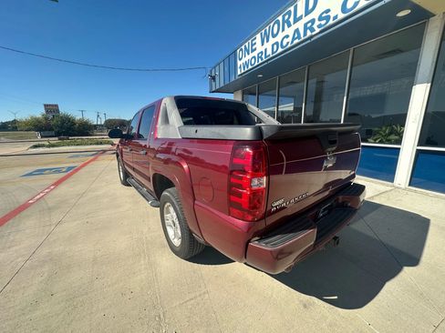 Used 2008 Chevrolet Avalanche LT image 3