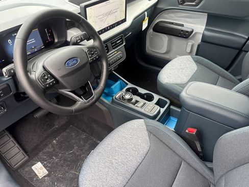 New 2025 Ford Maverick XLT w/ XLT Luxury Package image 9