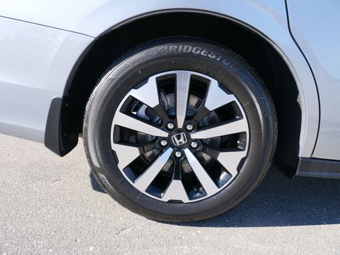 Certified 2025 Honda Odyssey EX-L image 11