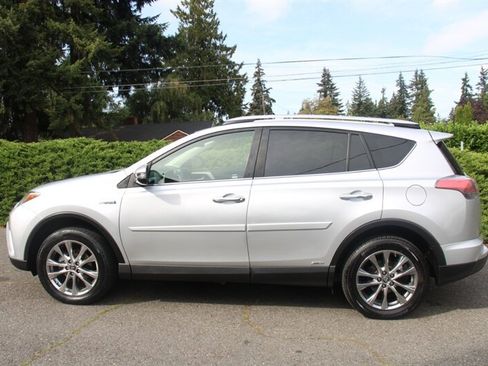 Used 2016 Toyota RAV4 Limited w/ Advanced Technology Package AWD/4WD image 14