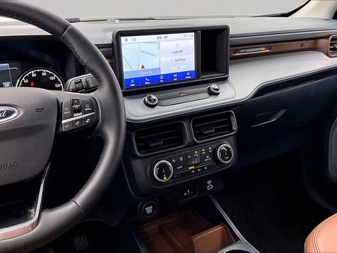 Certified 2024 Ford Maverick Lariat FWD image 6