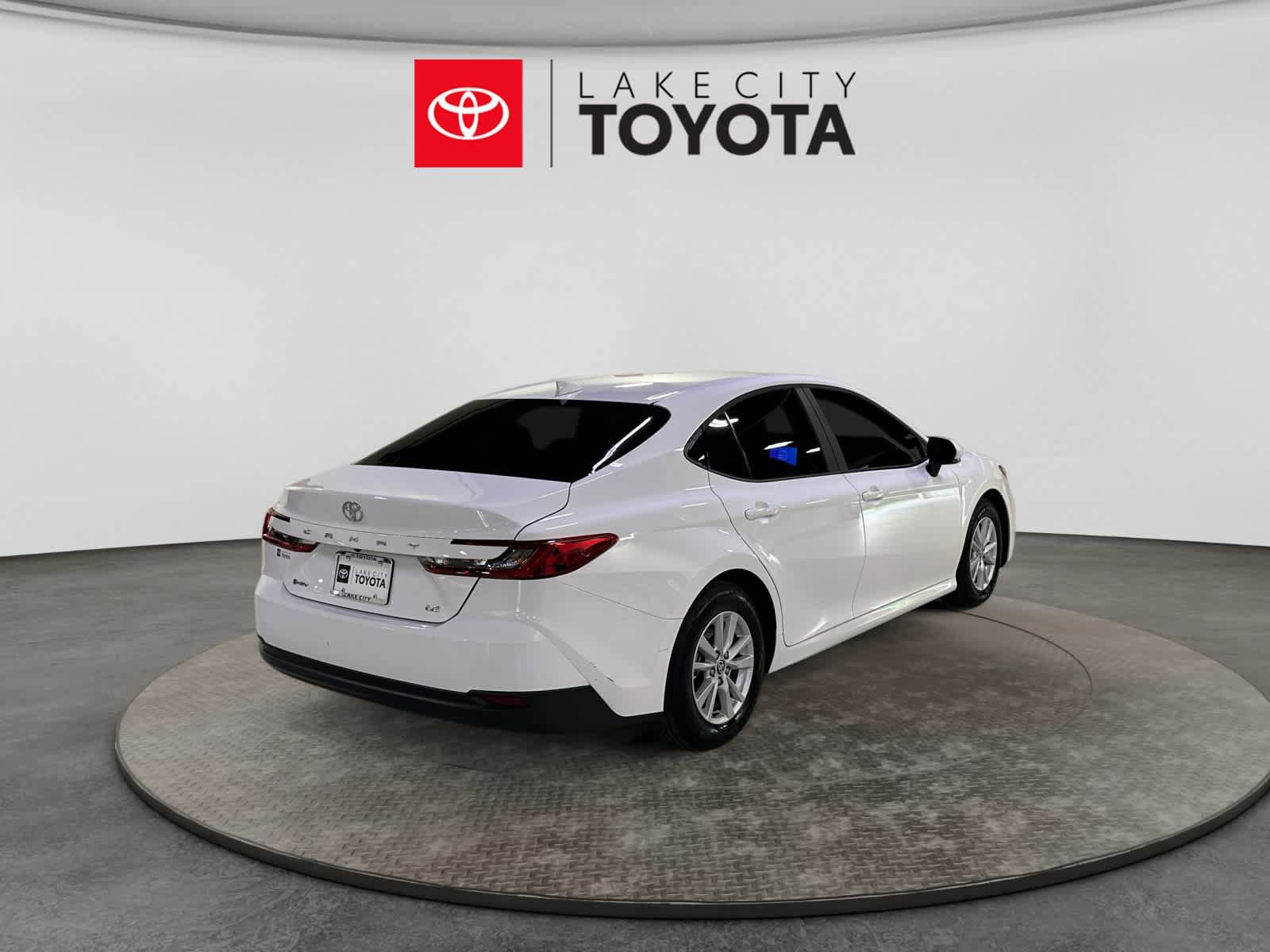 Used 2026 Toyota Camry LE FWD image 9