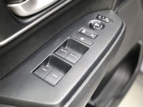 Used 2019 Honda CR-V EX image 17