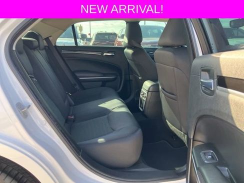 Used 2023 Chrysler 300 Touring image 13