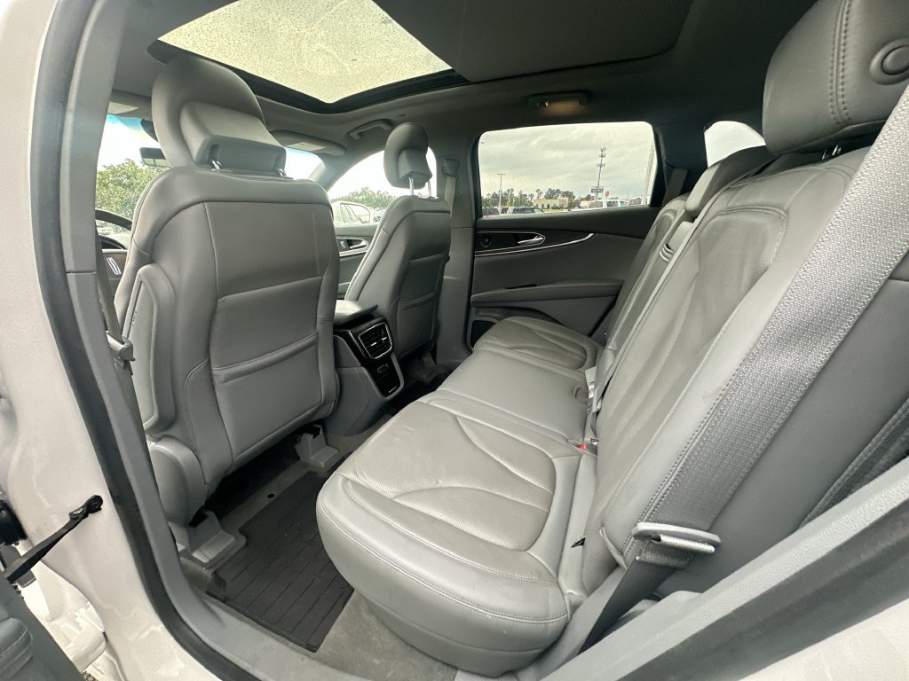 Used 2019 Lincoln Nautilus Reserve w/ Cargo Utility Package AWD/4WD image 4