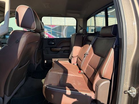 Used 2015 Chevrolet Silverado 2500 High Country image 11