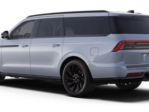 New 2025 Lincoln Navigator L Reserve w/ Jet Appearance Package image 2