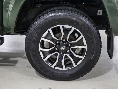 Used 2022 Toyota Tacoma TRD Sport RWD image 10