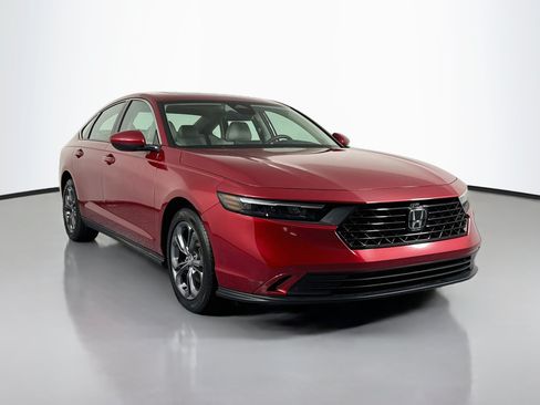 Certified 2023 Honda Accord EX image 3