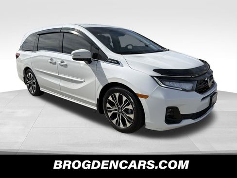 Used 2025 Honda Odyssey Elite image 1