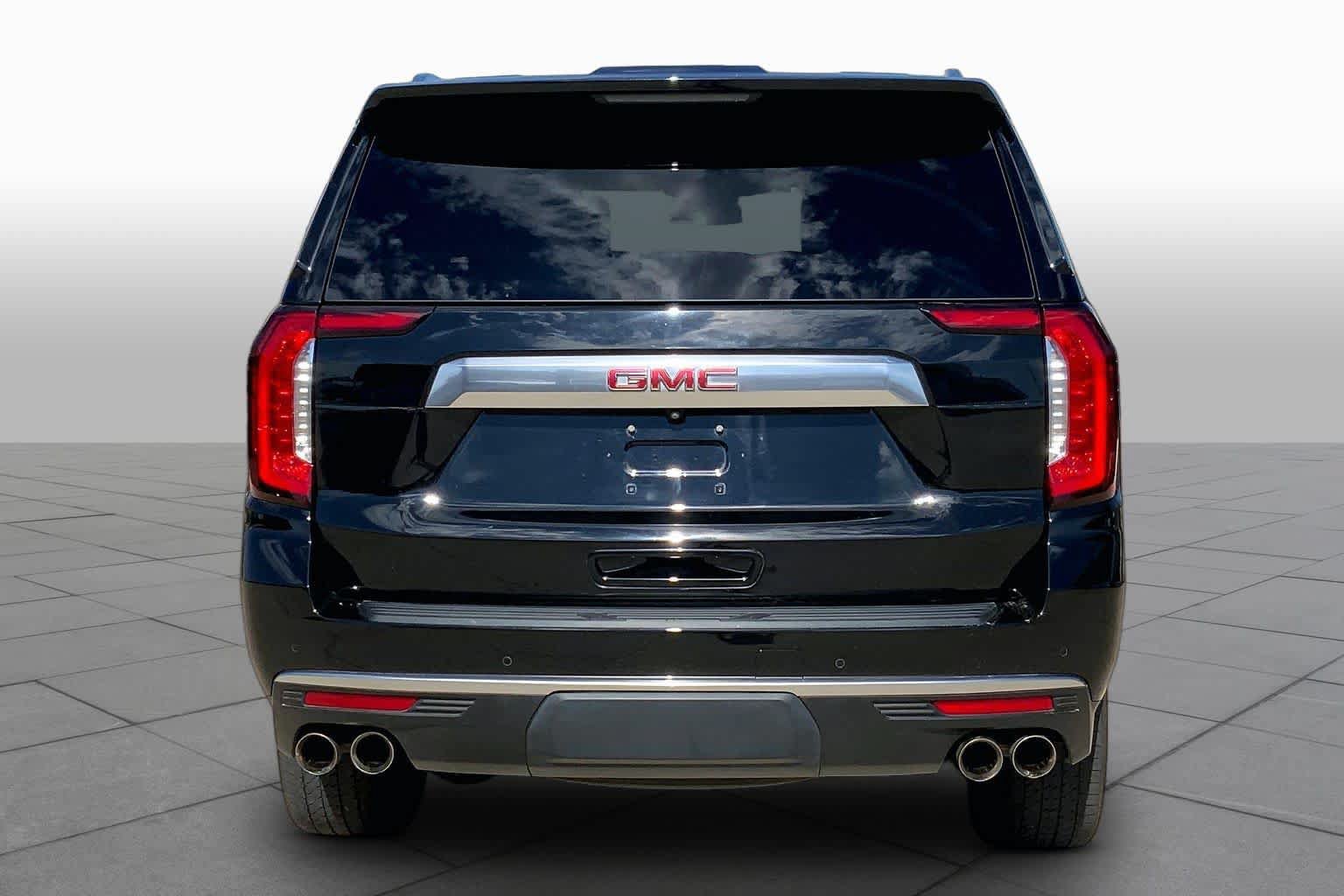 Used 2024 GMC Yukon Denali AWD/4WD image 5