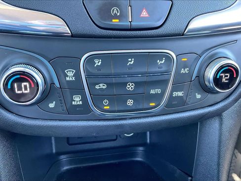 Used 2022 Chevrolet Equinox LT image 31