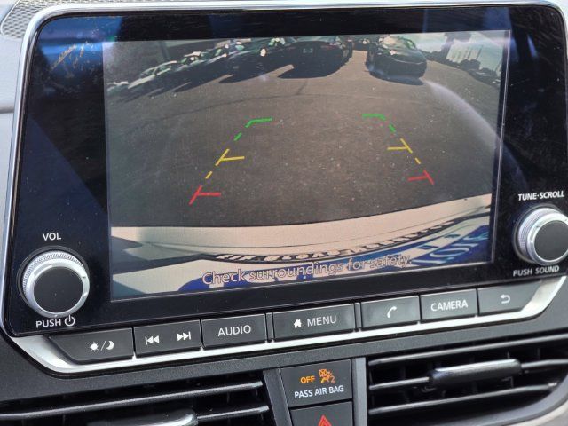 Used 2025 Nissan Altima 2.5 SV FWD image 18