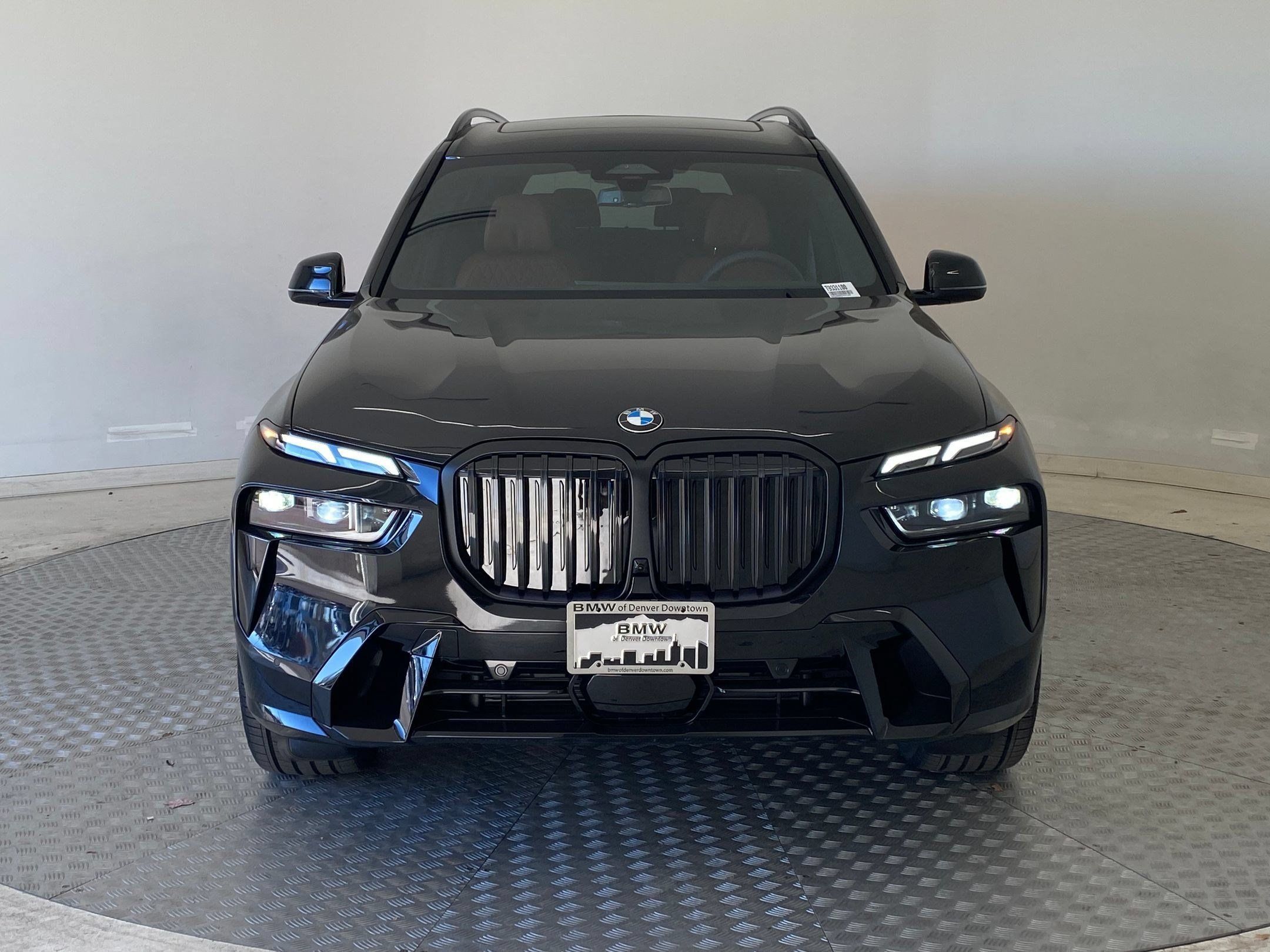 Used 2026 BMW X7 xDrive40i w/ M Sport Package AWD/4WD image 6